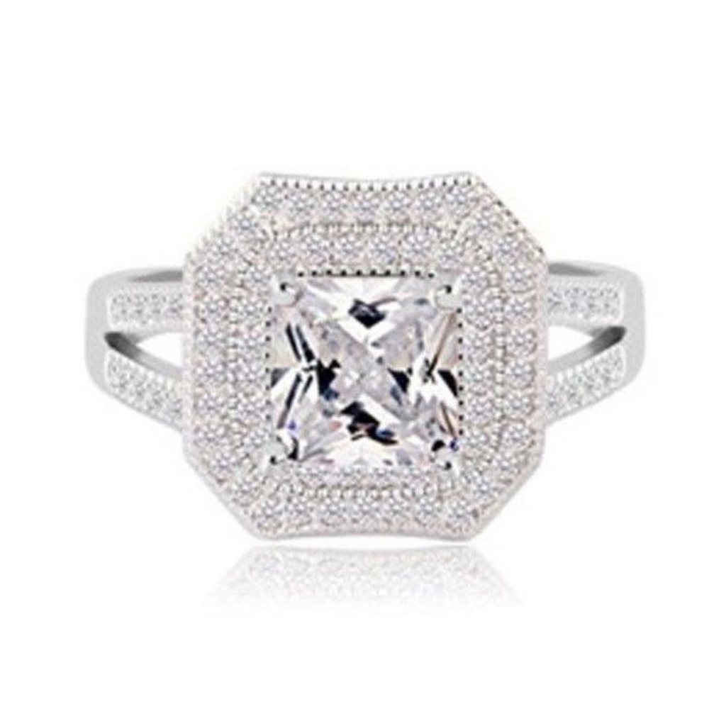 Silver Ring marked with .925 CZ Stones Beautiful Statement Piece